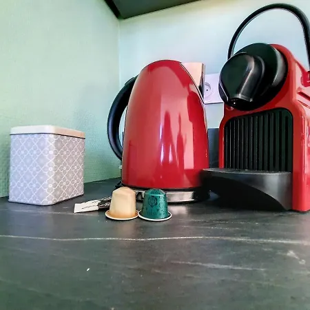 Les Arcades - Centre Apartment